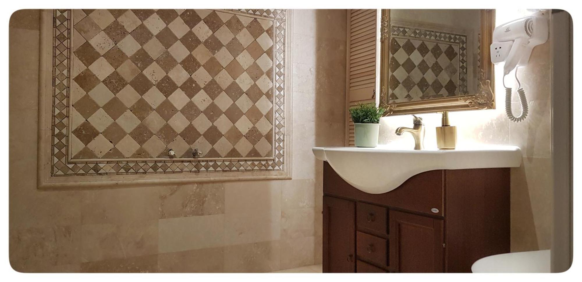 Elania Residence Târgu Jiu Екстериор снимка