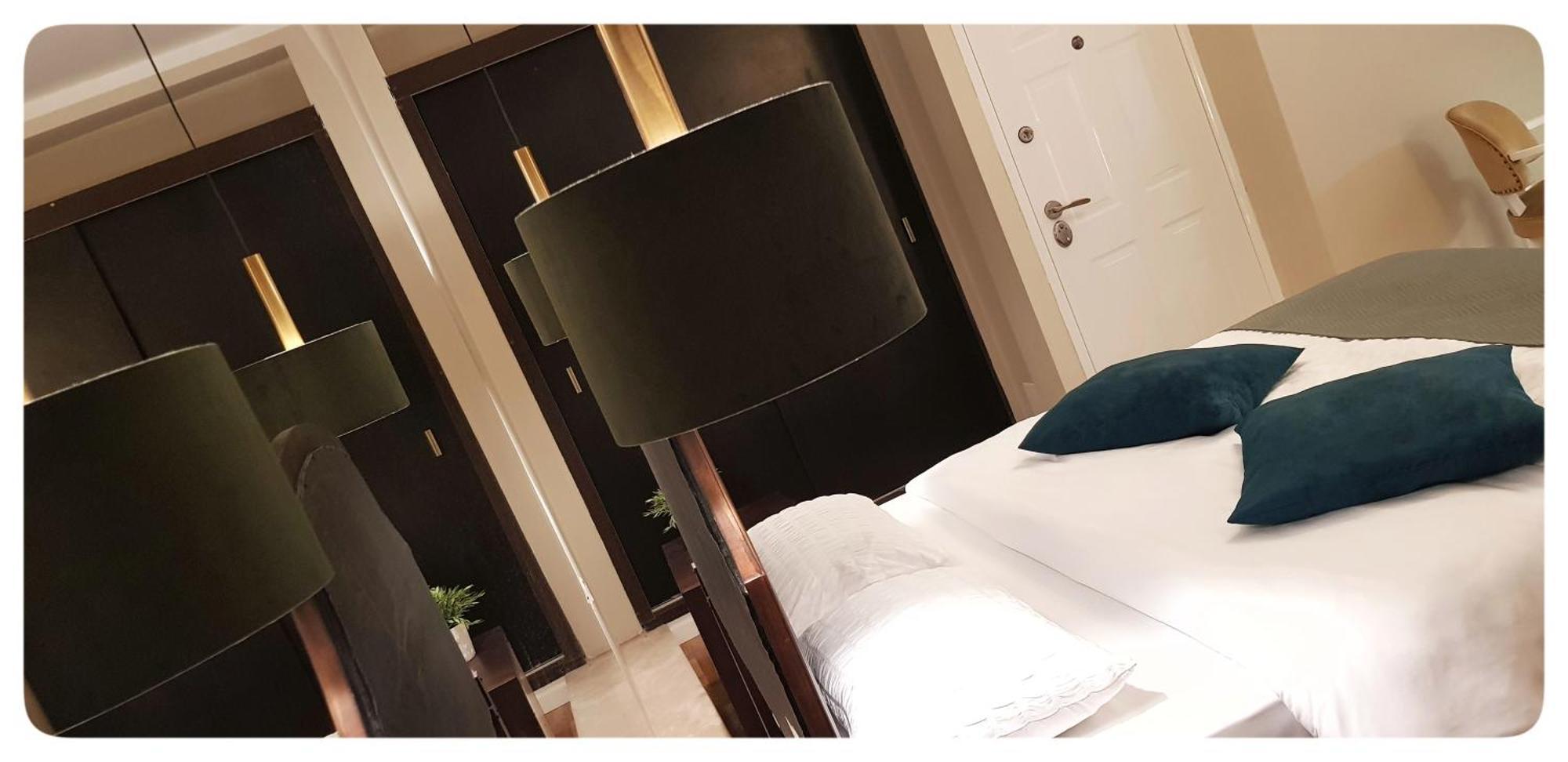 Elania Residence Târgu Jiu Екстериор снимка