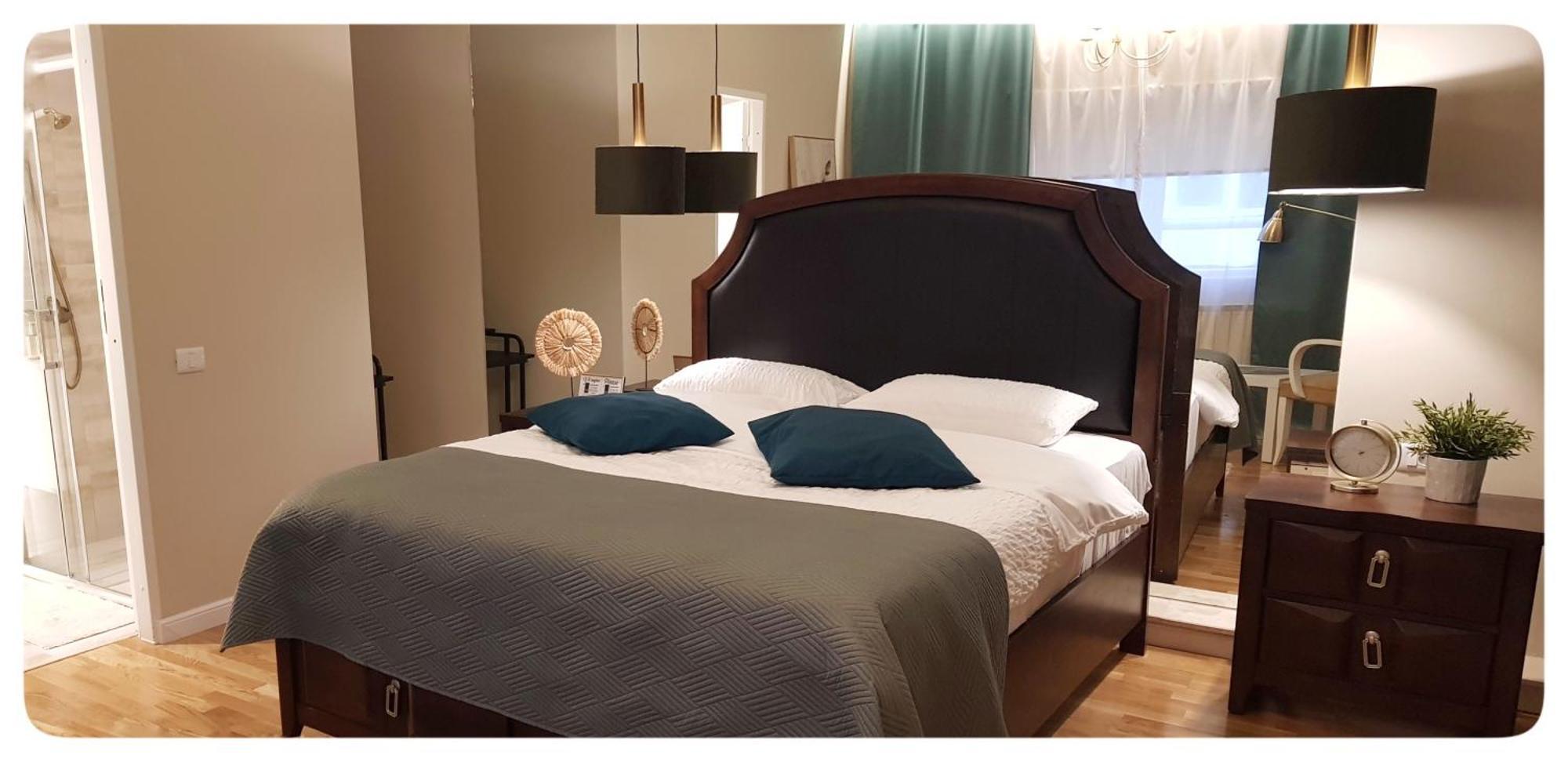 Elania Residence Târgu Jiu Екстериор снимка