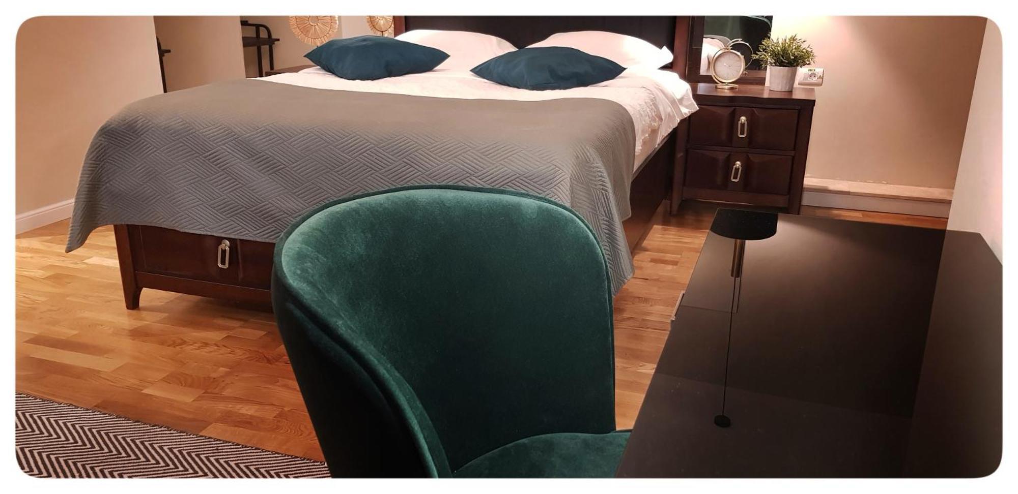 Elania Residence Târgu Jiu Екстериор снимка